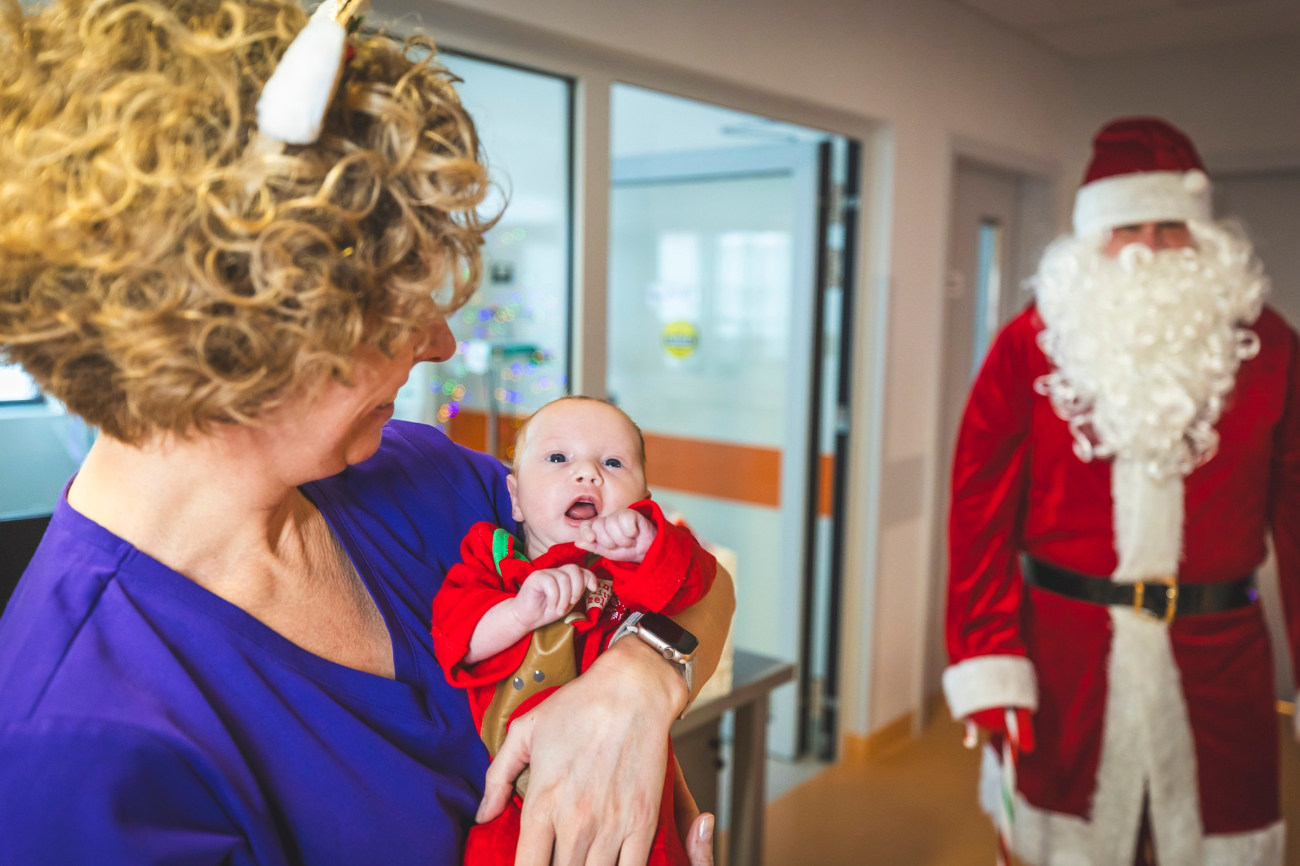 Mikołaj odwiedził słupecki szpital. Zobacz zdjęcia