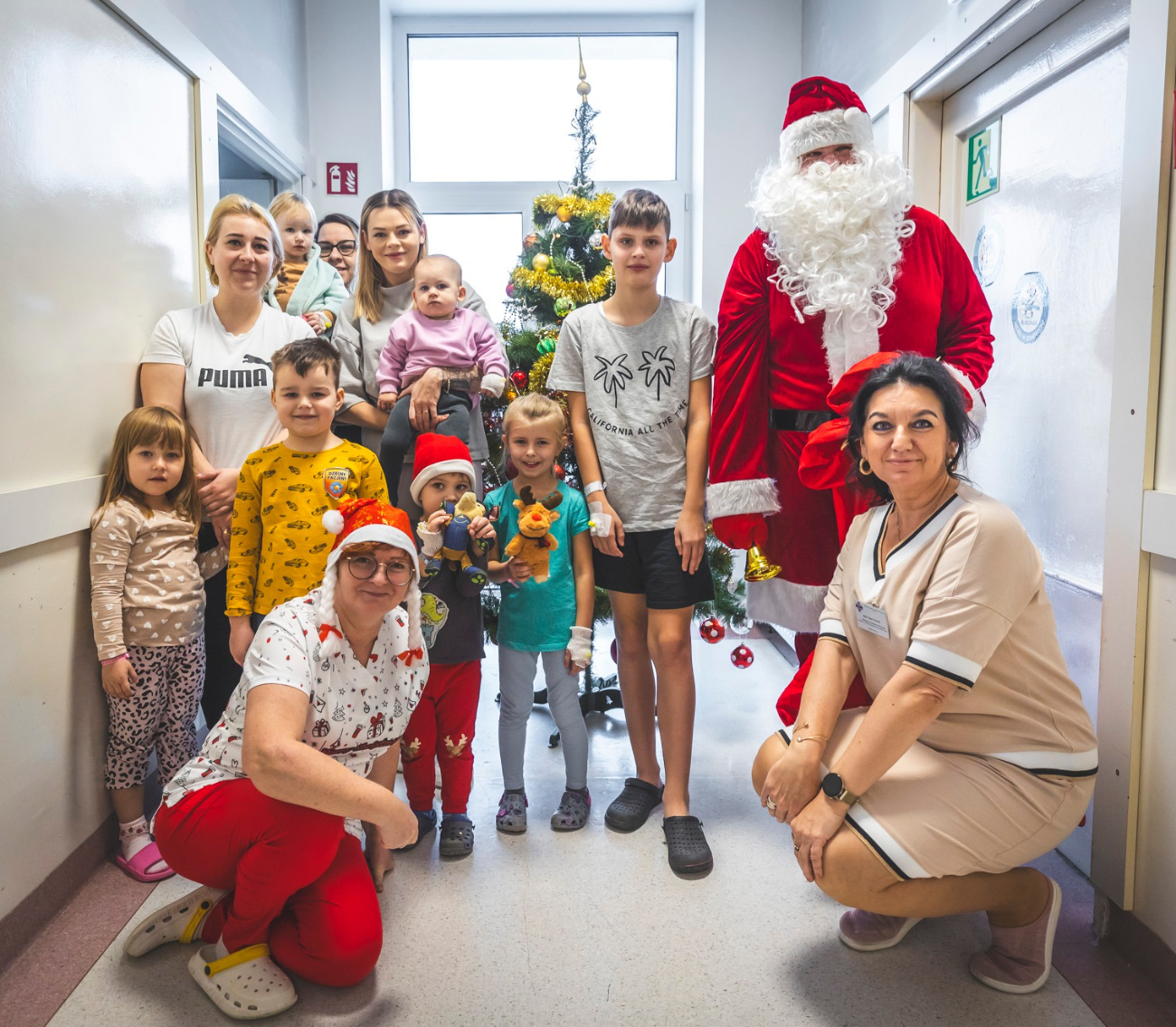 Mikołaj odwiedził słupecki szpital. Zobacz zdjęcia