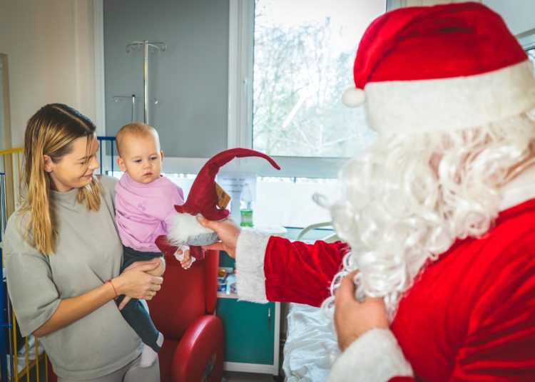 Mikołaj odwiedził słupecki szpital. Zobacz zdjęcia