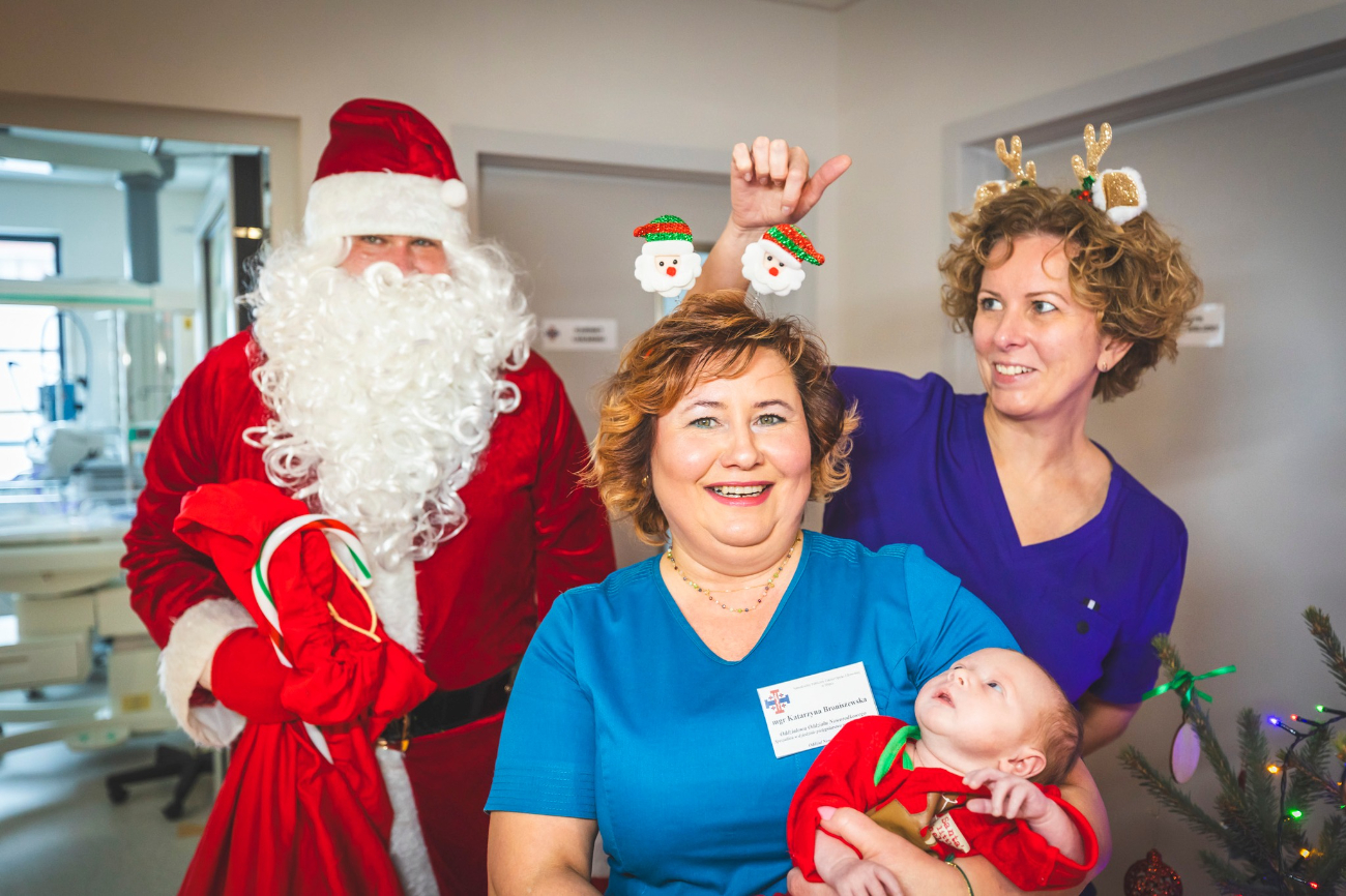 Mikołaj odwiedził słupecki szpital. Zobacz zdjęcia