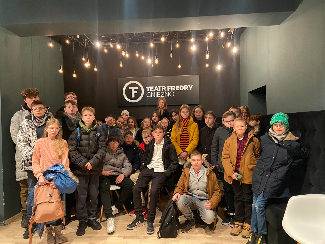 Uczniowie z Kowalewa w teatrze