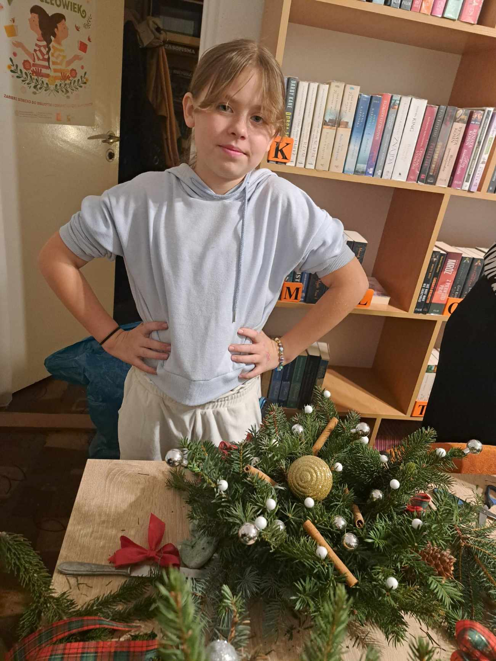 Stroiki świąteczne w cienińskiej bibliotece