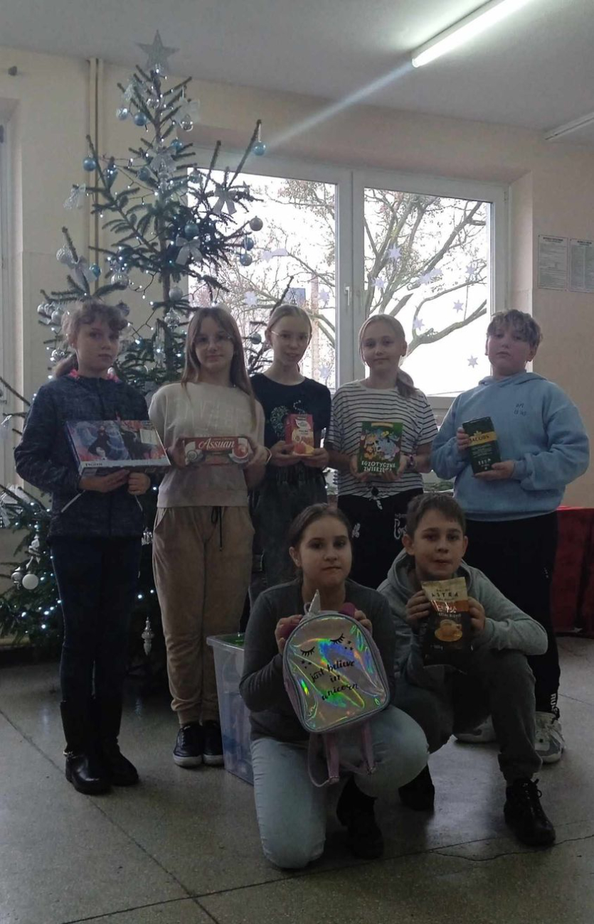 Szkoła w Kotuni pomaga dzieciom