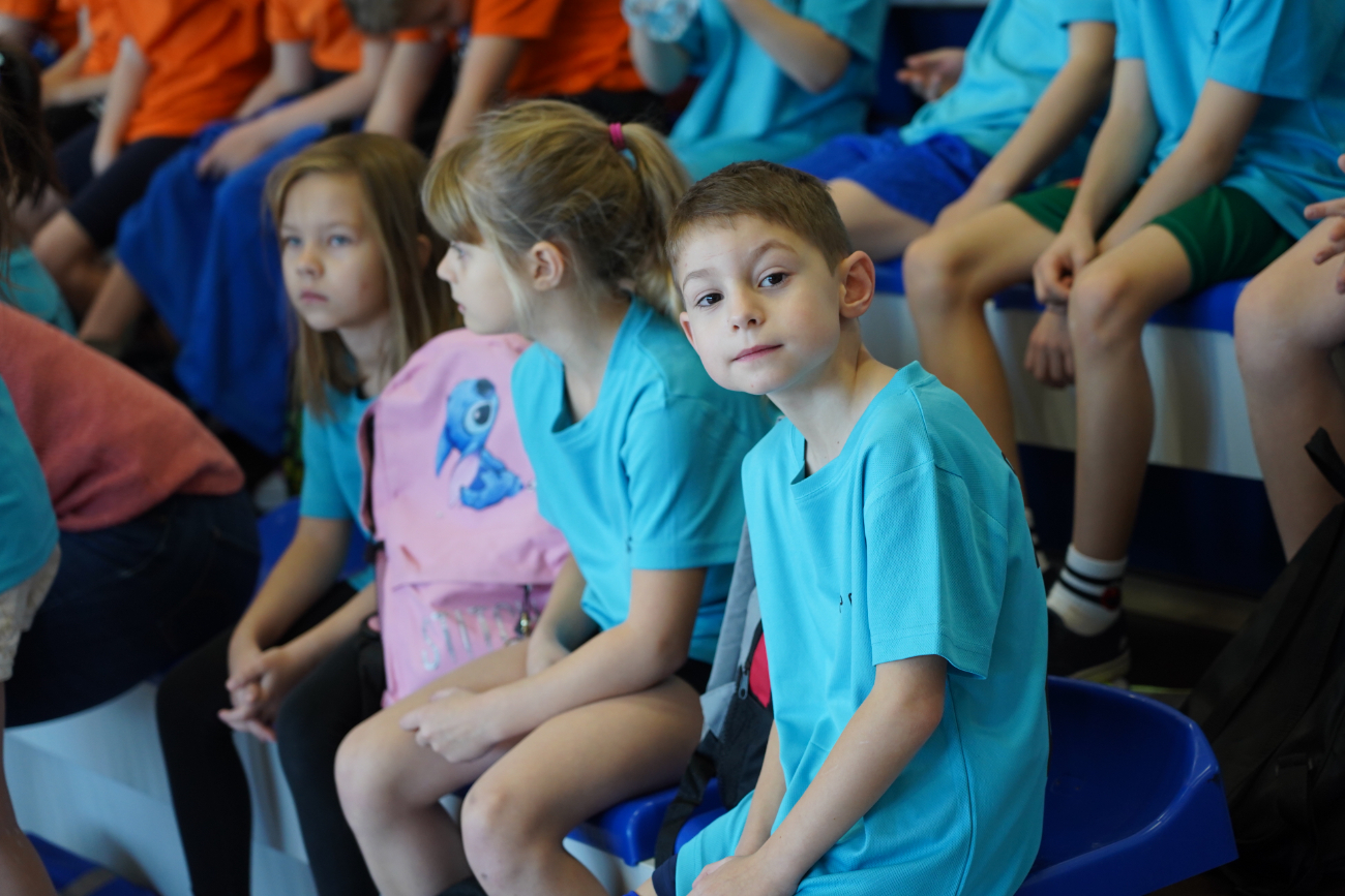 Zabawa i sport. Pierwsze zawody najmłodszych uczniów ZDJĘCIA