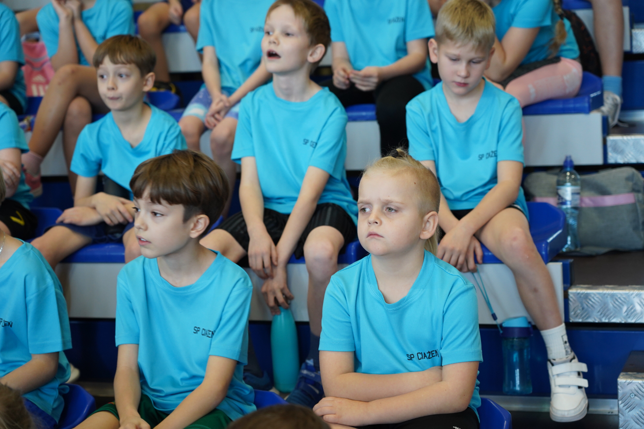 Zabawa i sport. Pierwsze zawody najmłodszych uczniów ZDJĘCIA