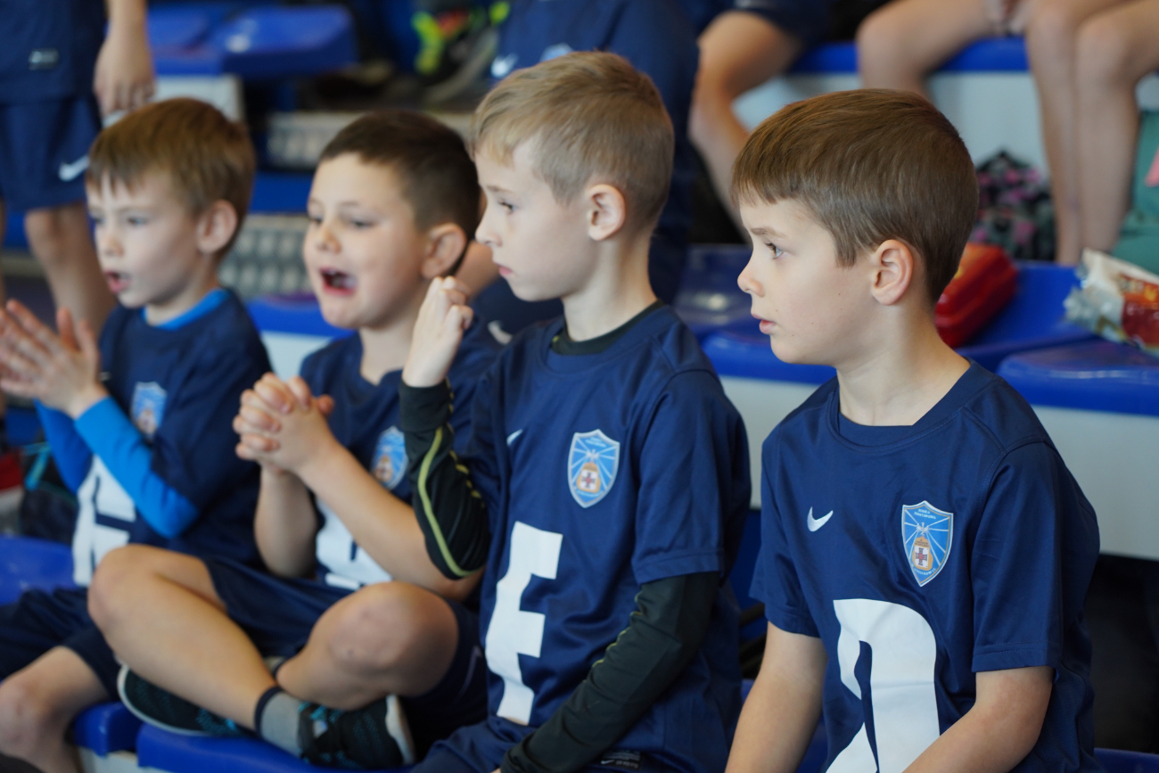 Zabawa i sport. Pierwsze zawody najmłodszych uczniów ZDJĘCIA