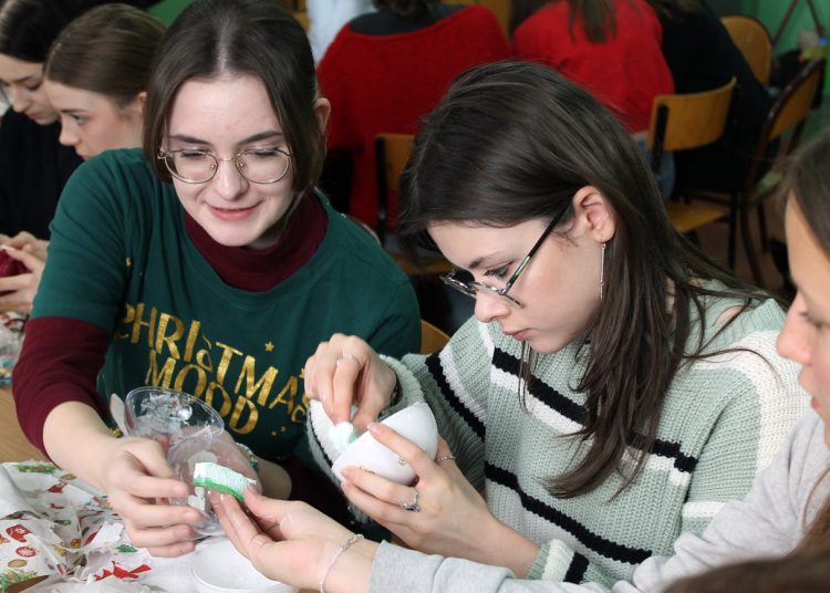 Młodzież i seniorzy połączyli siły