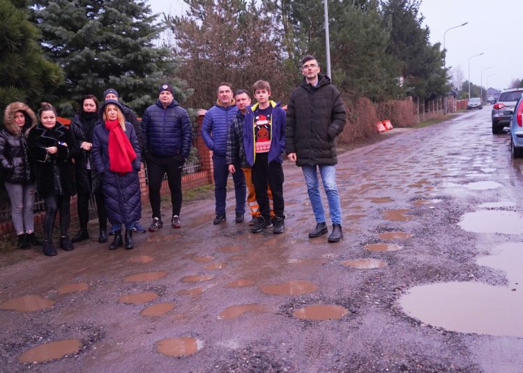 Jest w tragicznym stanie. Mieszkańcy maja dość