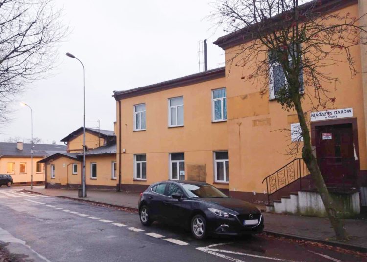 Wyburzą dawną bibliotekę