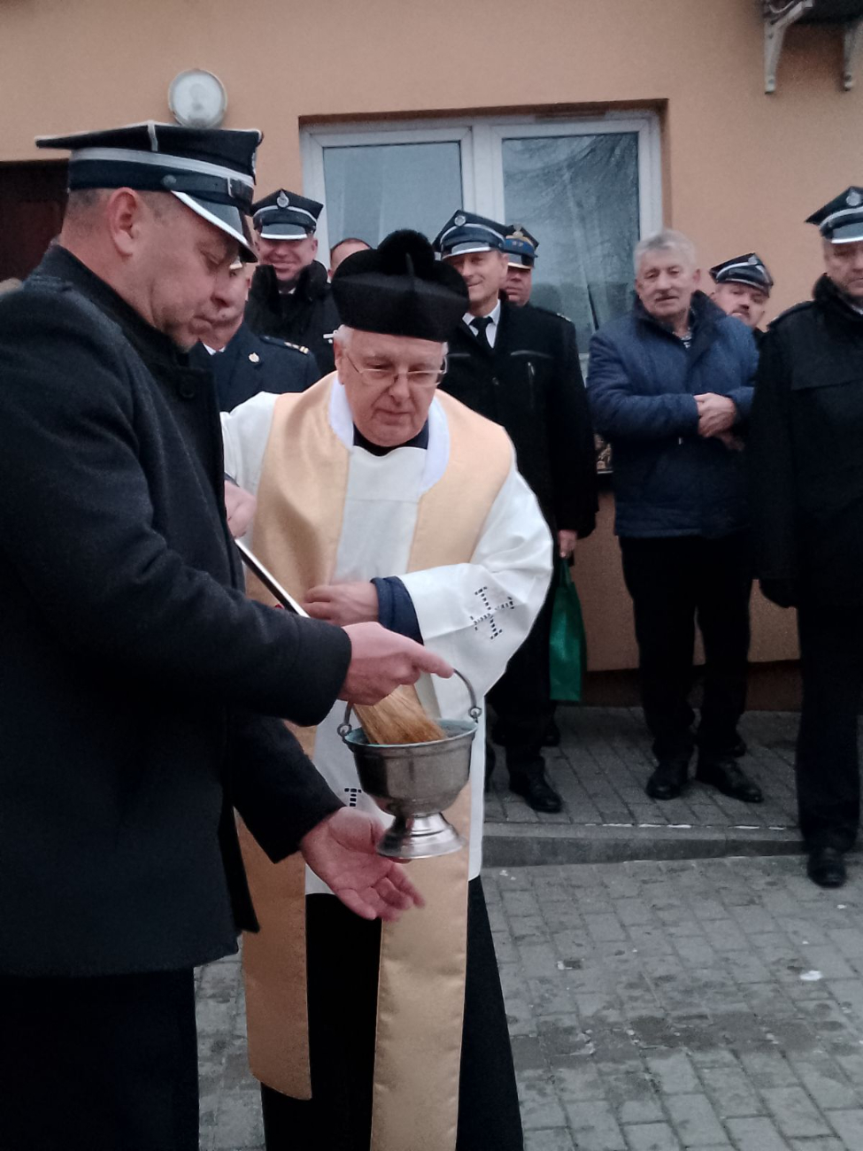 Poświęcenie auta w OSP w Wilcznej