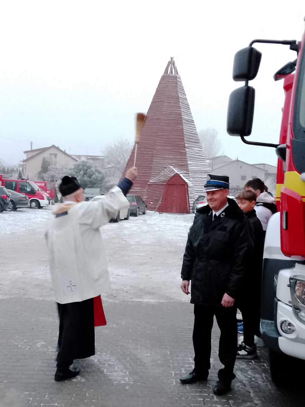 Poświęcenie auta w OSP w Wilcznej