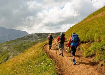 Jak wybrać prezent dla miłośnika trekkingu?