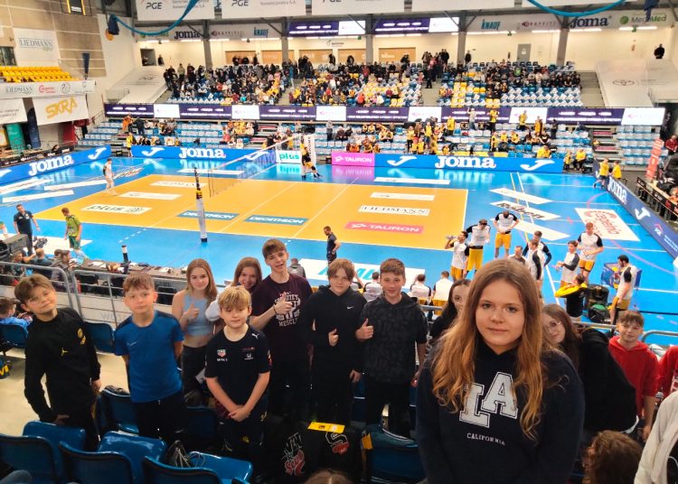 Nie oszczędzali rąk i gardeł