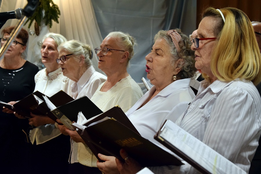 Ponad 200 osób na wigilii w Strzałkowie ZDJĘCIA