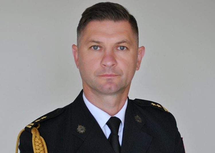 Zmiana u sterów. Komendant odchodzi