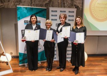 Uznanie dla najlepszych  placówek oświatowych w powiecie