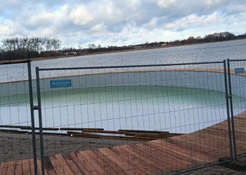 Koniec budowy coraz bliżej. Jest już basen ZOBACZ ZDJĘCIA