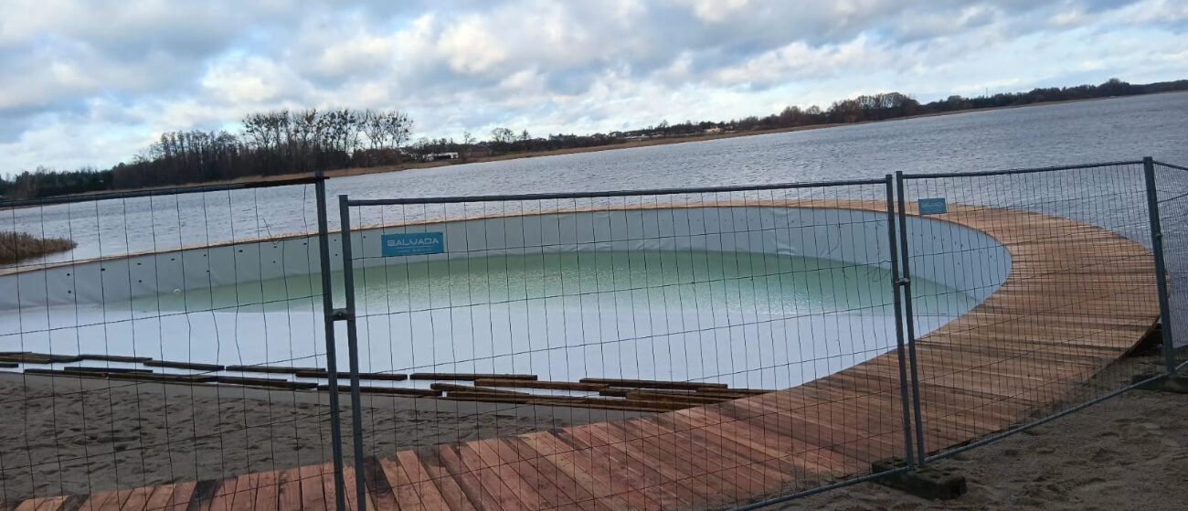 Koniec budowy coraz bliżej. Jest już basen ZOBACZ ZDJĘCIA