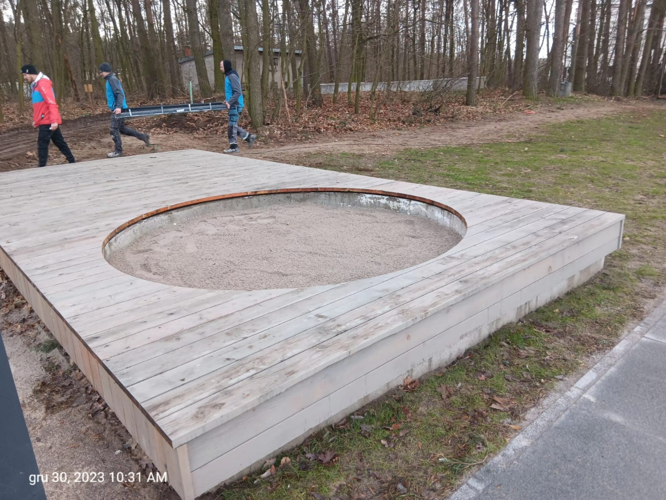 Koniec budowy coraz bliżej. Jest już basen ZOBACZ ZDJĘCIA