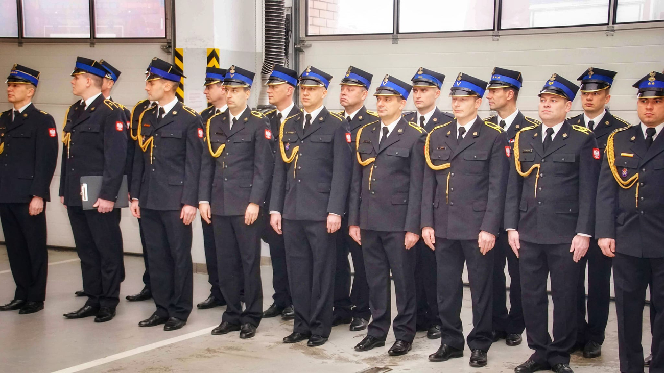 Komendant pożegnał się z mundurem