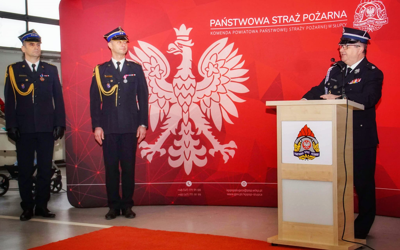 Komendant pożegnał się z mundurem