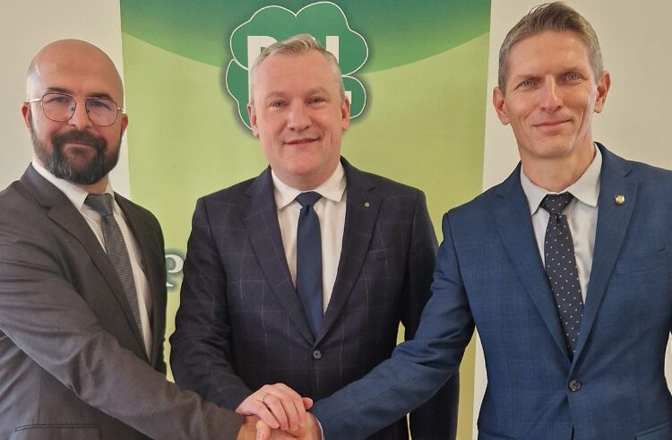 PSL odkrył karty. Król z poparciem