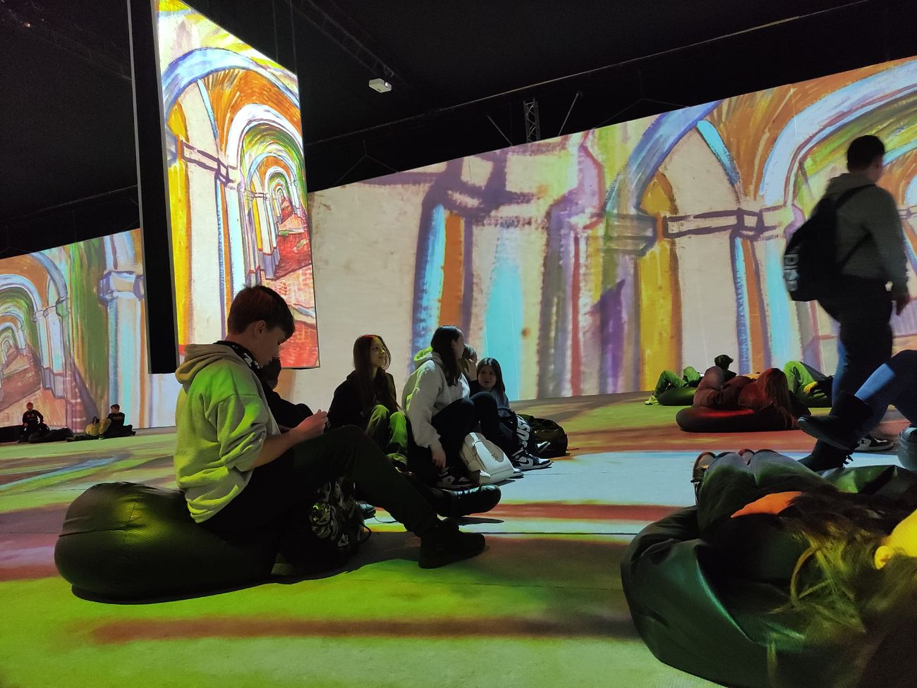 Cienin Zaborny na wystawie malarstwa