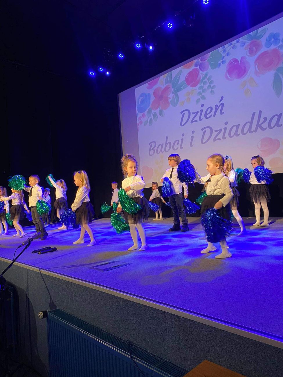 Dzień Babci i Dziadka z Małymi Odkrywcami z Piotrowic