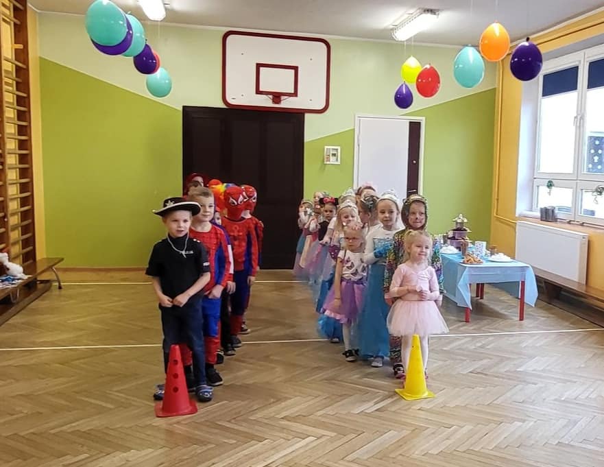 Bal karnawałowy w Kotuni