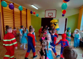 Bal karnawałowy w Kotuni