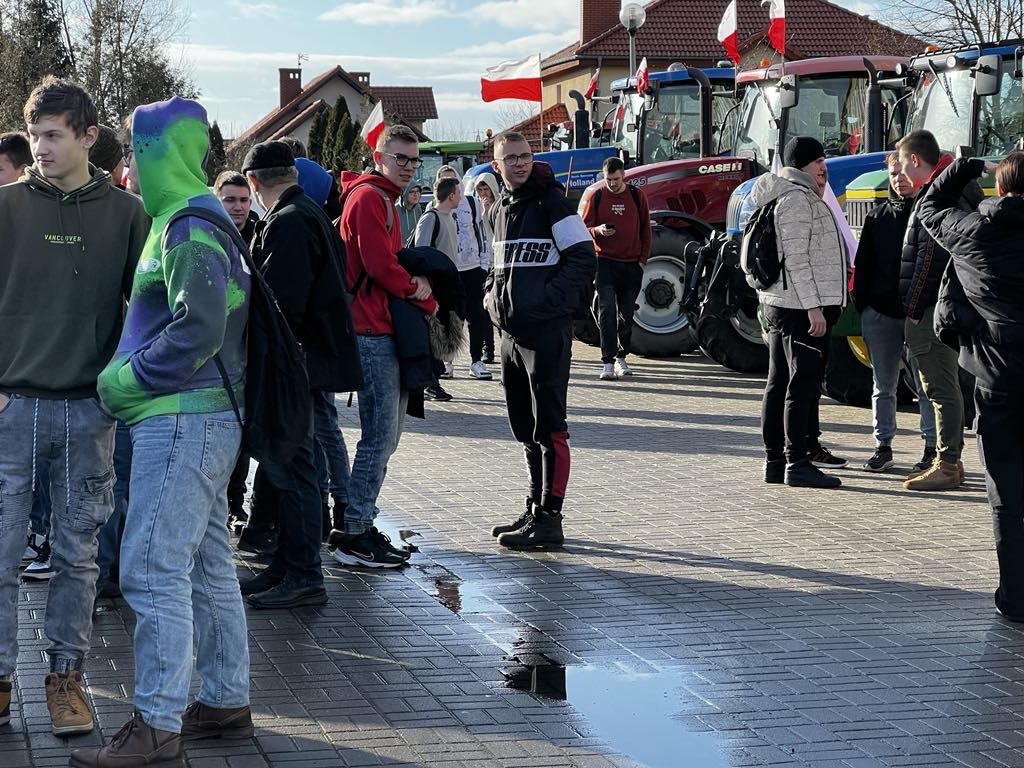 „30 lat nie byłem na proteście. Dziś musiałem tu być”. Rolnicy przeciwko polityce UE