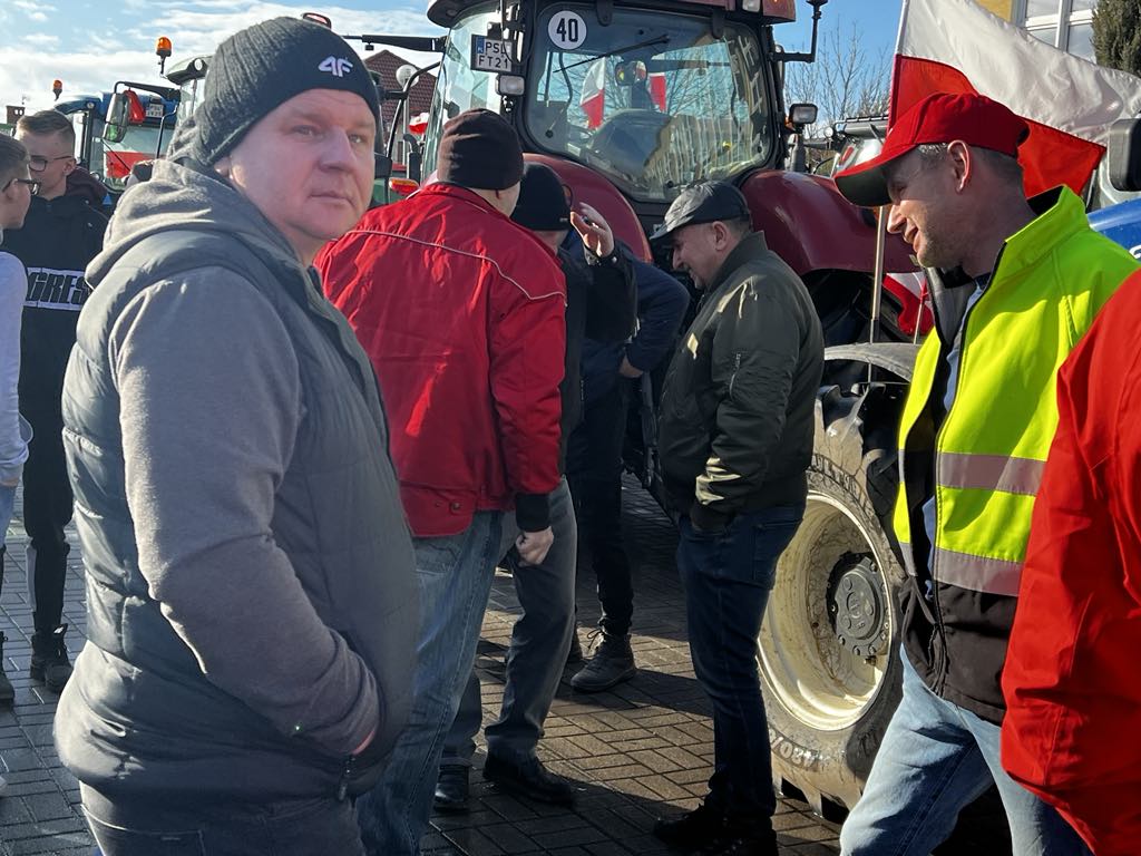 „30 lat nie byłem na proteście. Dziś musiałem tu być”. Rolnicy przeciwko polityce UE