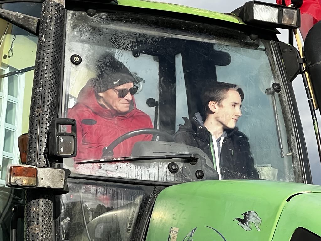 „30 lat nie byłem na proteście. Dziś musiałem tu być”. Rolnicy przeciwko polityce UE