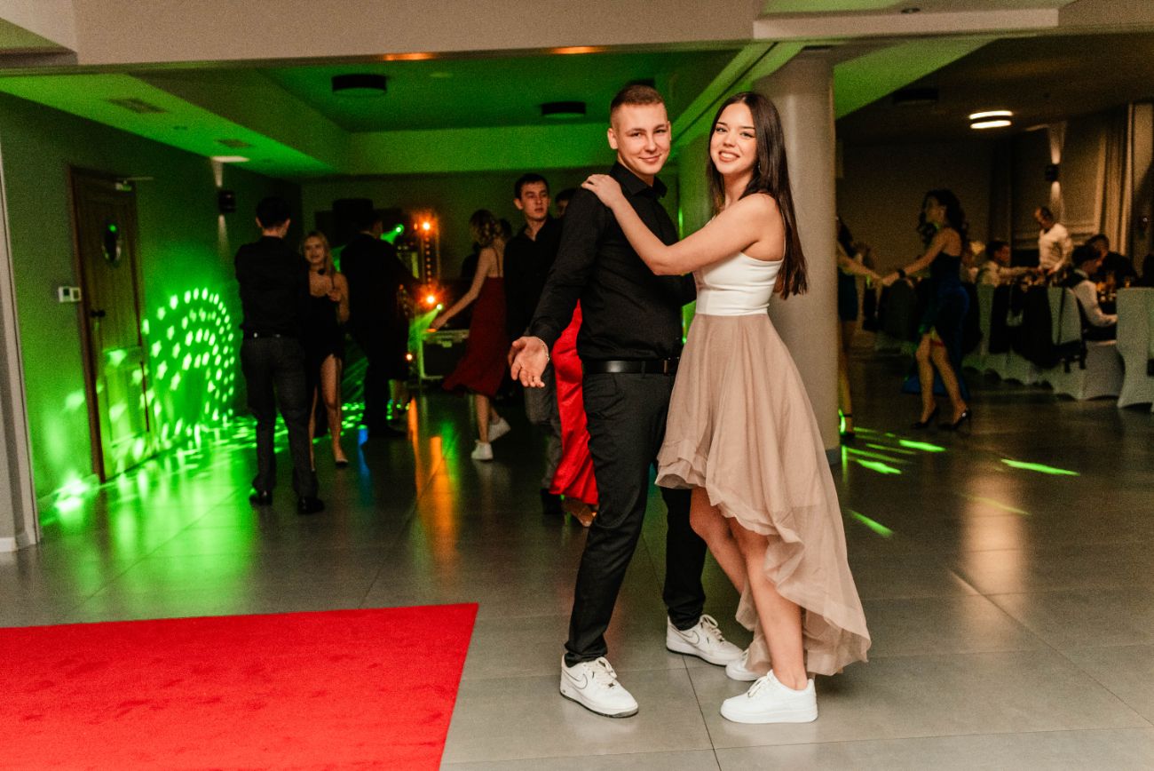 Studniówka CKZiU w Strzałkowie. Zobacz zdjęcia