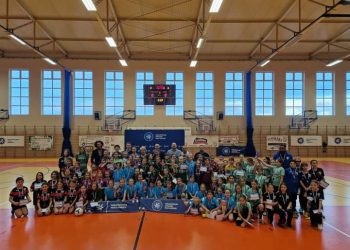 Dziewięć zespołów, siedem klubów