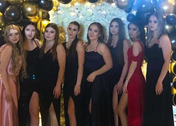 Dziś LO bawi się na studniówce ZDJĘCIA