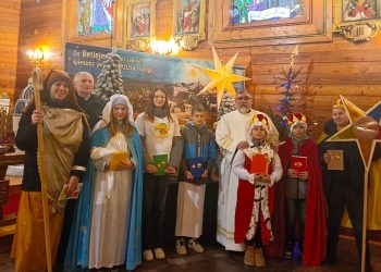 Kolędnicy misyjni w Ostrowie