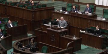 Pyrzyk pyta, czy nie jest im wstyd