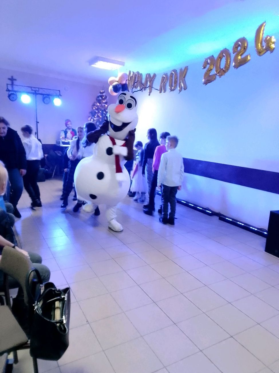 Choinka w Dziedzicach połączona z Dniem Babci i Dziadka