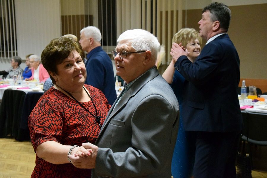 Dzień Babci i Dziadka na parkiecie. Świetna impreza w Strzałkowie