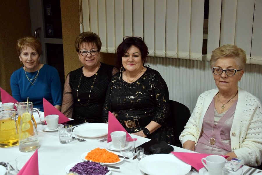 Dzień Babci i Dziadka na parkiecie. Świetna impreza w Strzałkowie