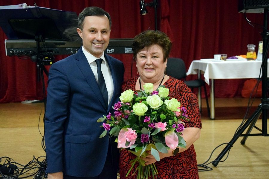 Dzień Babci i Dziadka na parkiecie. Świetna impreza w Strzałkowie