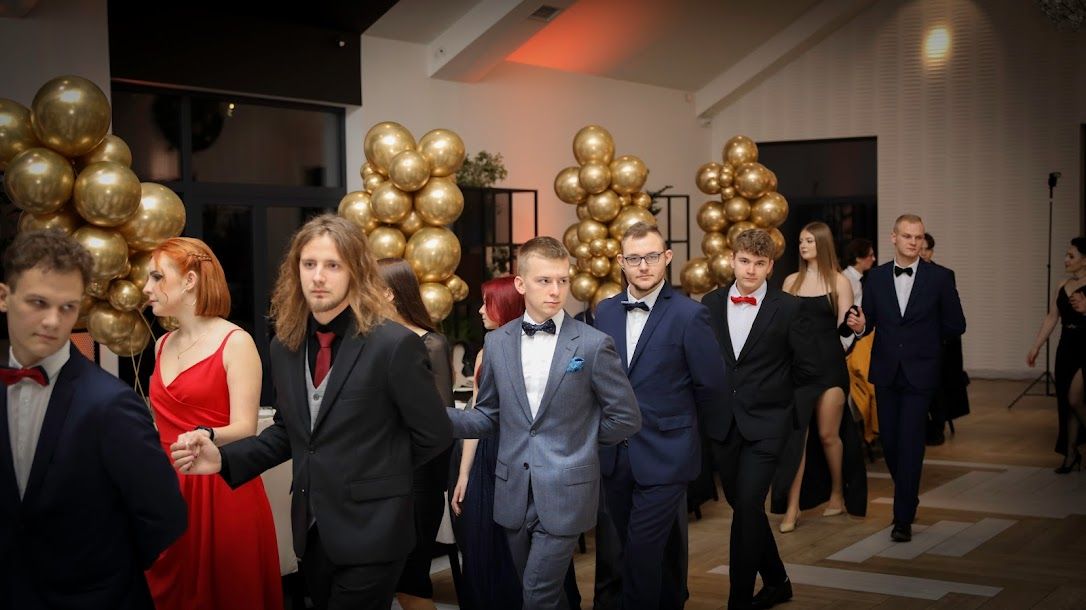 Studniówka Zawodówki. Zobacz zdjęcia