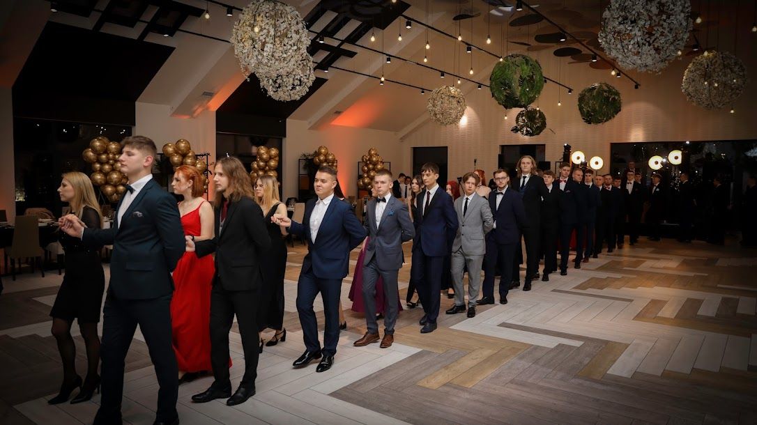 Studniówka Zawodówki. Zobacz zdjęcia