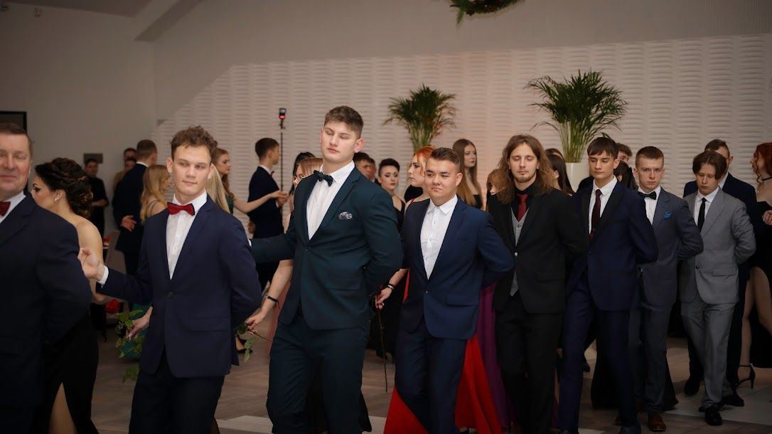 Studniówka Zawodówki. Zobacz zdjęcia