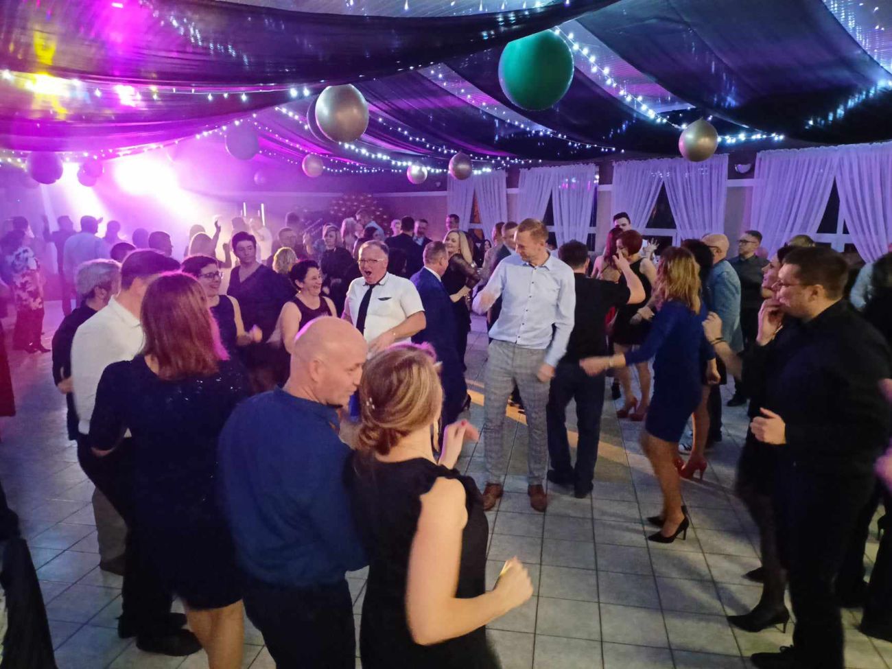 Super zabawa ze szkołą w Drążnej ZDJĘCIA