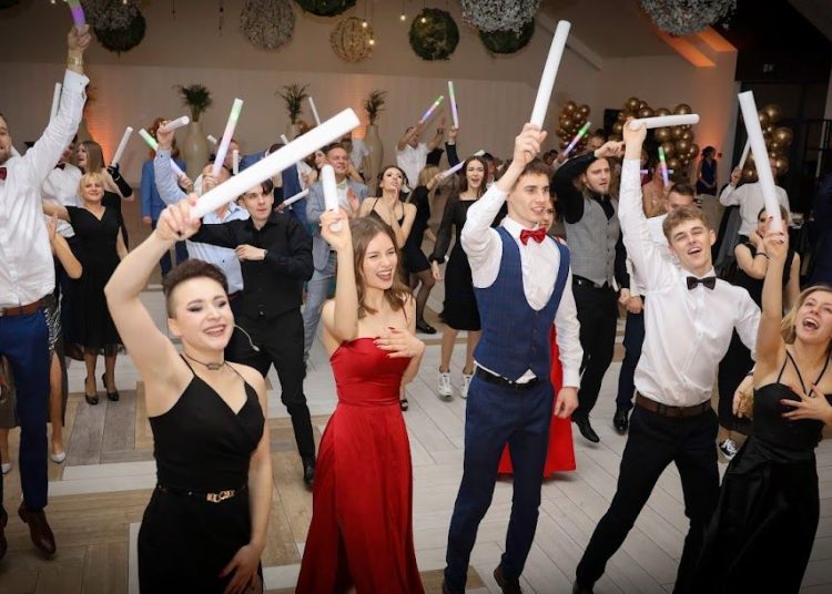 Studniówka Zawodówki. Zobacz zdjęcia