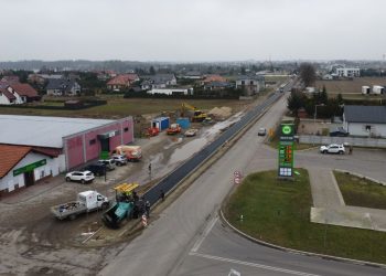 Ścieżka do Piotrowic ma już asfalt