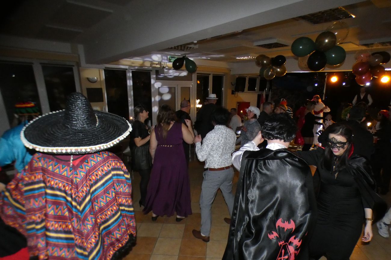 Niezwykły bal w Powidzu. Zobacz zdjęcia