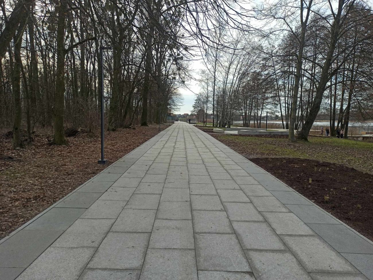 Jest pięknie nad jeziorem. Koniec prac ZDJĘCIA